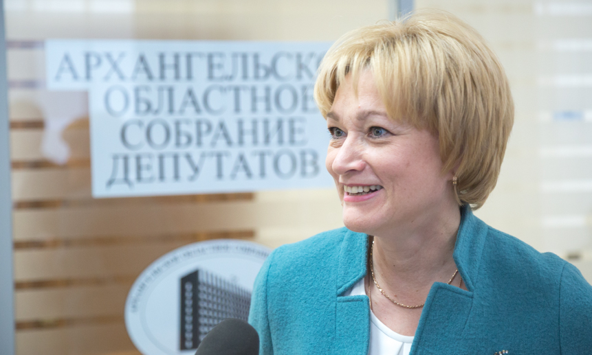 Заместитель председателя комитета по земельным отношениям и строительству АОСД Антонина Драчёва.